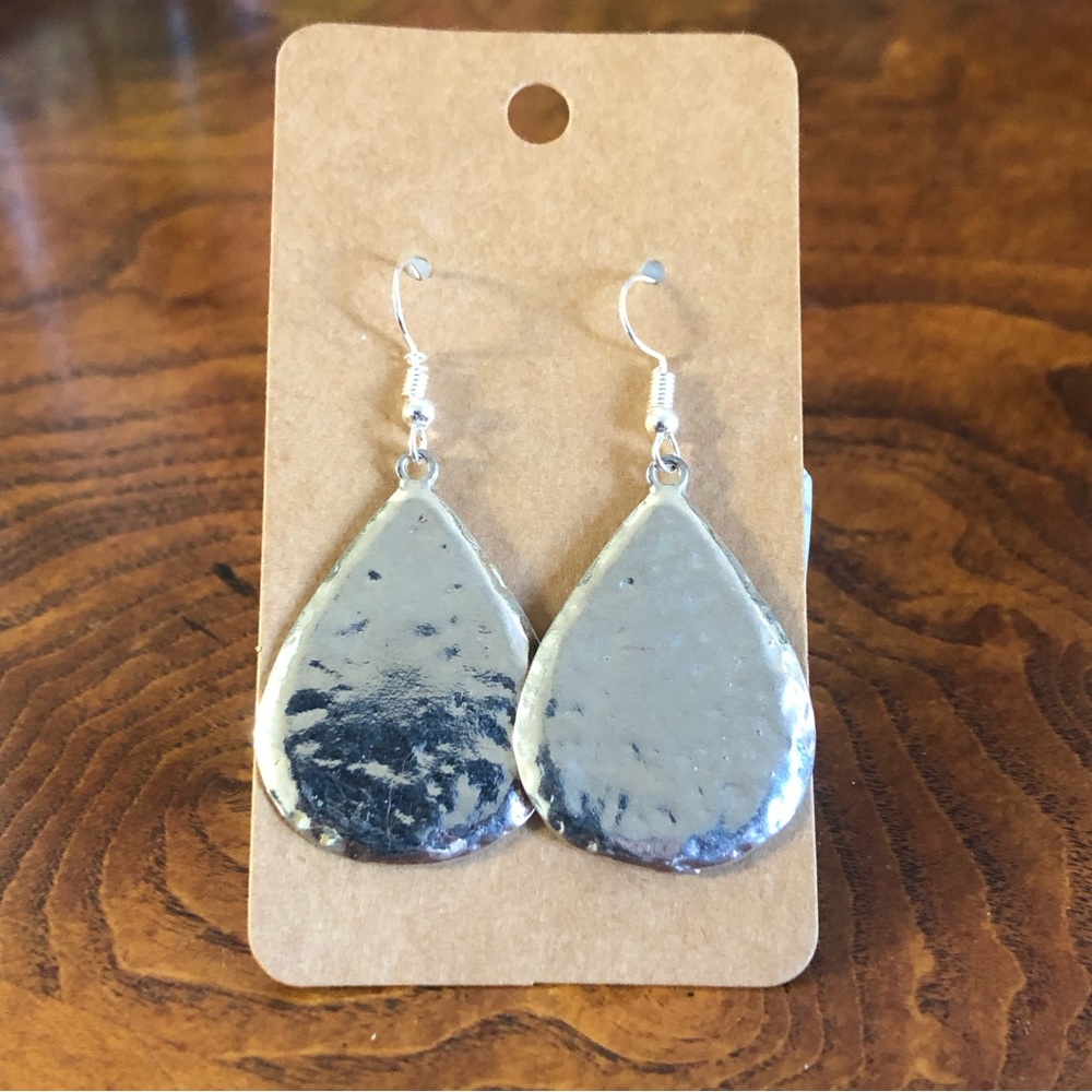 Hammered design teardrop silver plated earrings